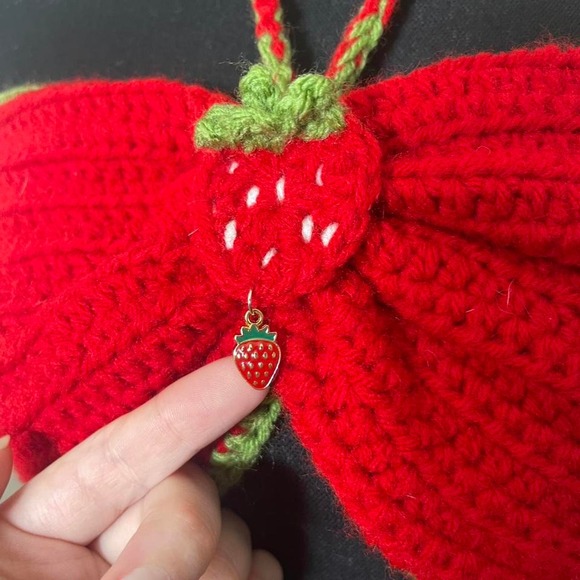 crocheted strawberry mini skirt and halter top set size small - Picture 7 of 7